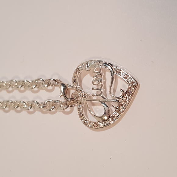 GUESS Bracelet Collection - Picture 4 of 7